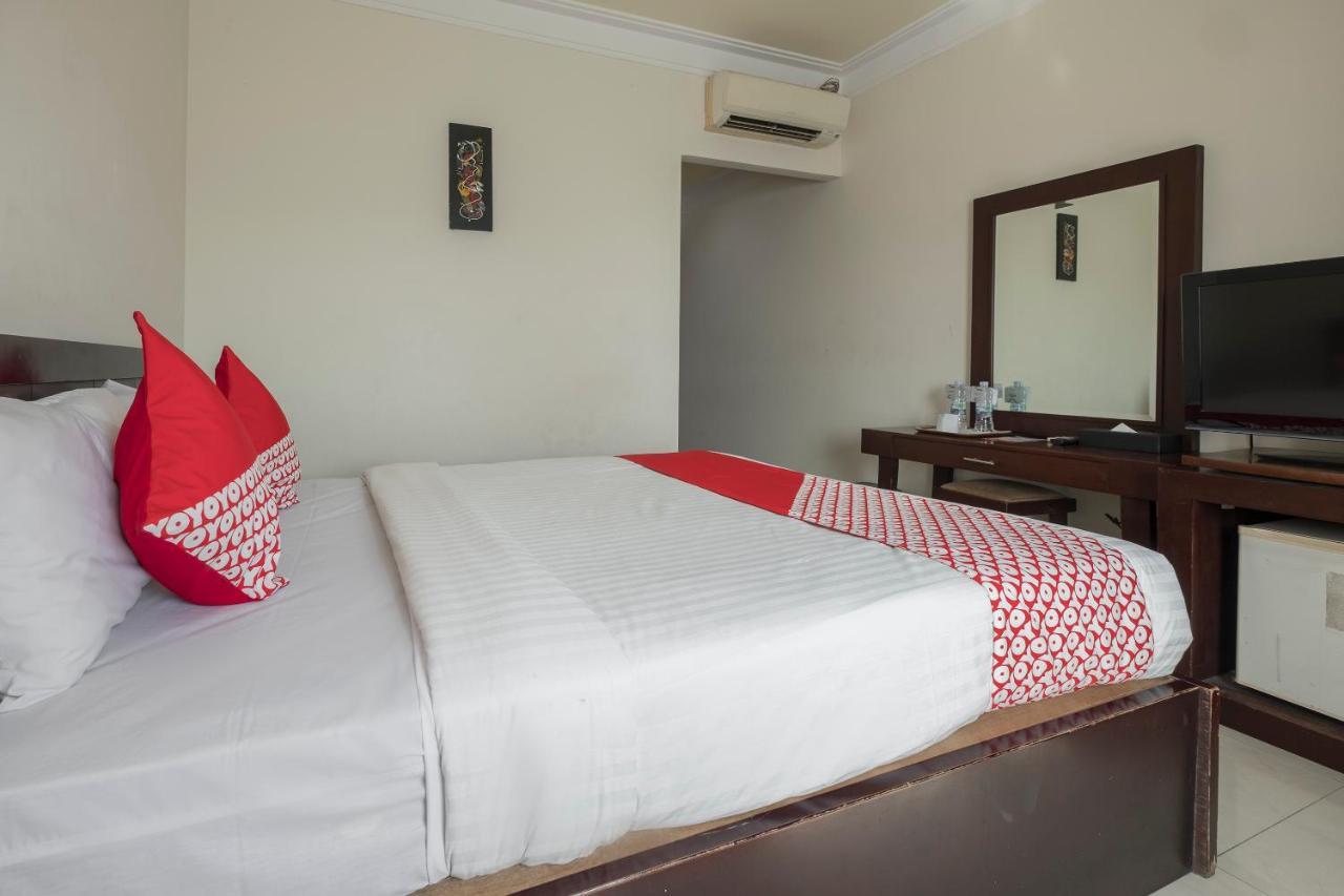 Oyo 1114 Hotel Denpasar Makassar Exterior photo